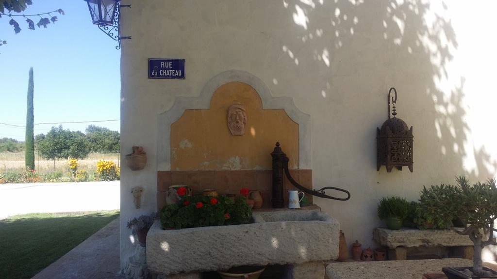 Mas De L'Ancienne Magnanerie Mallemort Exterior foto